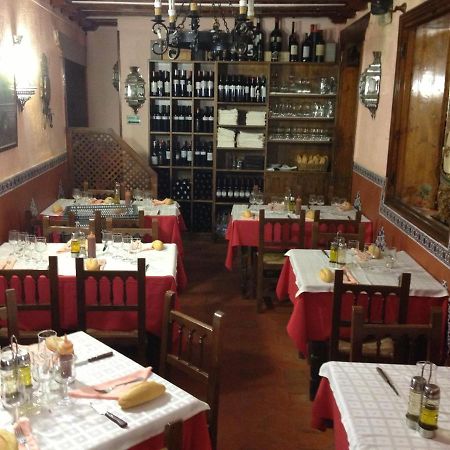 Hostal Palacios Toledo Buitenkant foto
