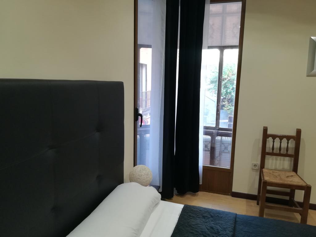 Hostal Palacios Toledo Buitenkant foto