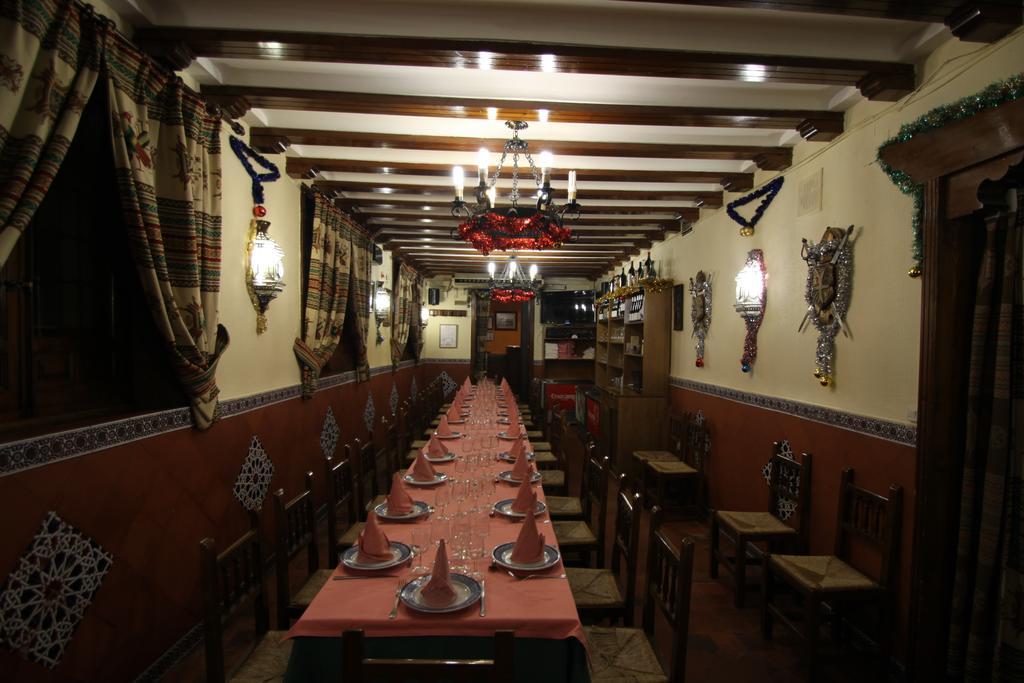 Hostal Palacios Toledo Buitenkant foto
